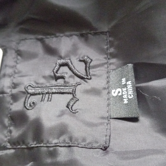 F2 Faux Fur Very Soft  Teddy Short Coat, Hooded. SIZE SM - Picture 6 of 6